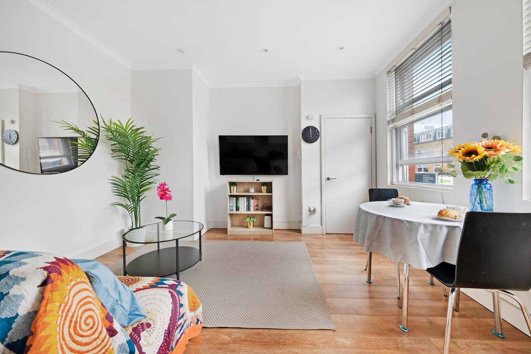 런던 Family Friendly - Stylish Kentish Town 아파트 외부 사진